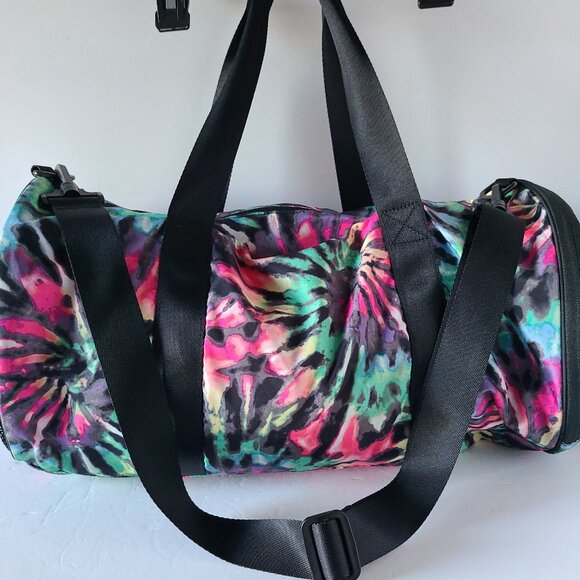 VICTORIA'S SECRET PINK - BLACK TIE DYE- RAINBOW DUFFLE BAG /GYM/ TRAVEL NWOT - Picture 10 of 11